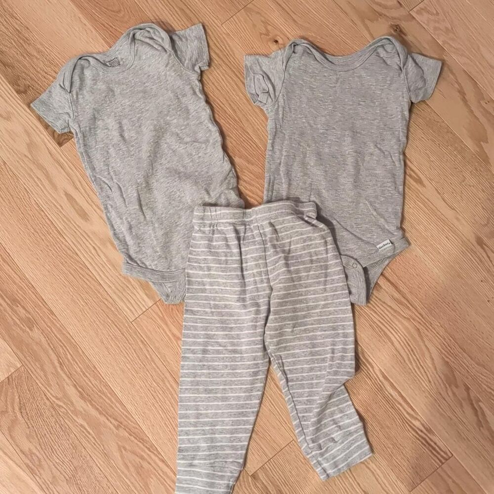 Gerber Grey Sleepsuits-babygrows